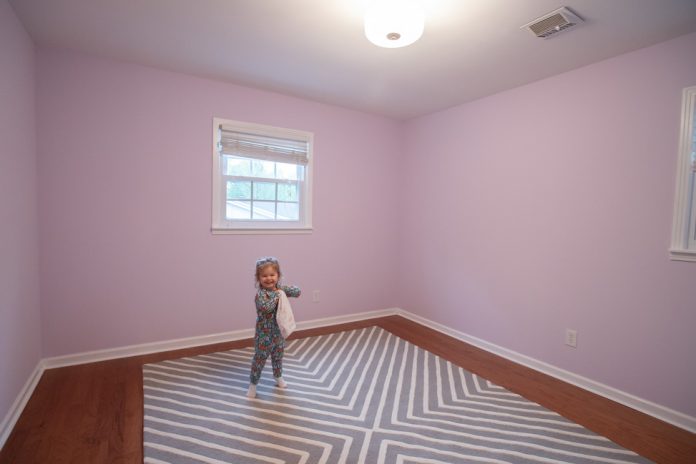 How to paint a room?